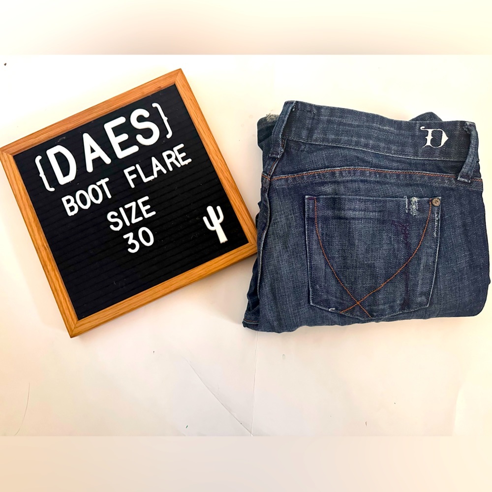 J DAES Vintage Boot Cut Flare Low Rise Distressed Jeans Women Size US 30